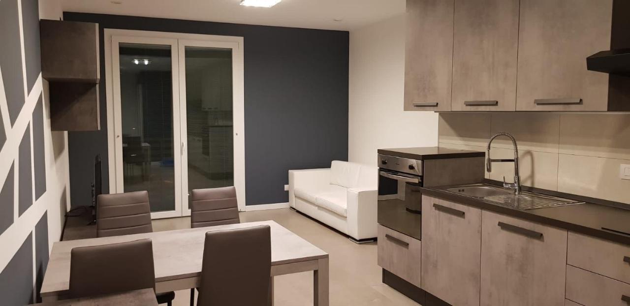 Condominio La Torre 2 Galliate Zewnętrze zdjęcie