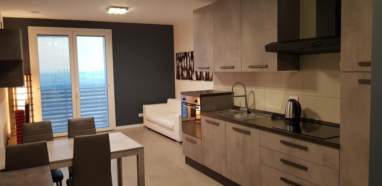 Condominio La Torre 2 Galliate Zewnętrze zdjęcie