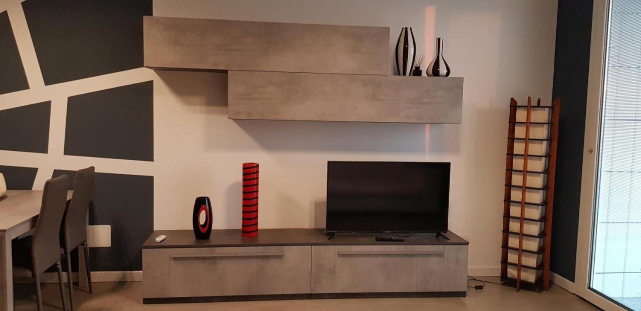 Condominio La Torre 2 Galliate Zewnętrze zdjęcie